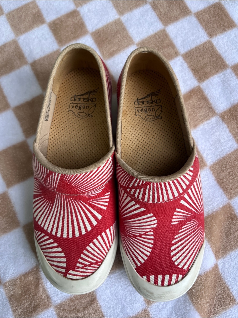 Dansko Vegan Volley Slip On Clogs Red White Canvas Size 38